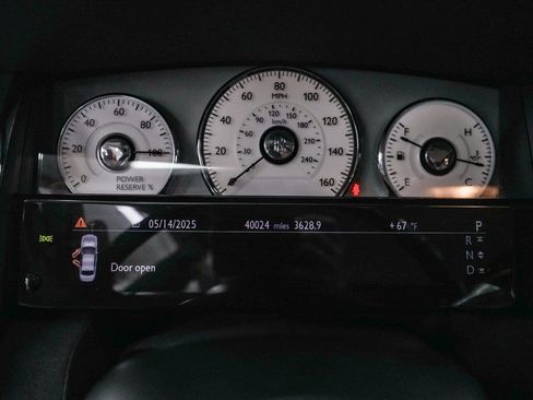 Used 2011 Rolls-Royce Ghost RWD image 22