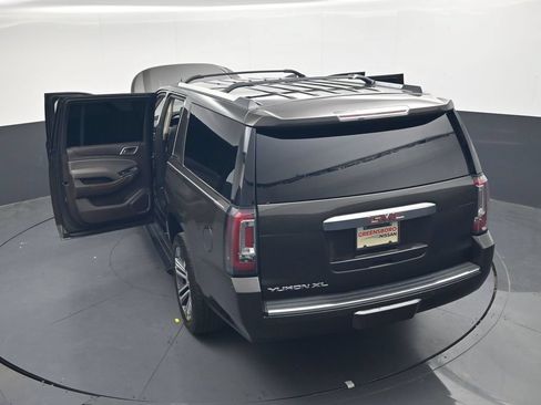 Used 2019 GMC Yukon XL Denali w/ Denali Ultimate Package RWD image 47