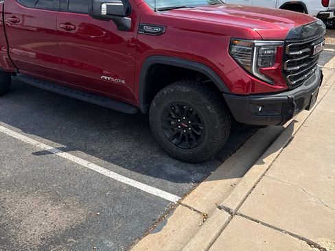 Used 2023 GMC Sierra 1500 AT4X AWD/4WD image 2