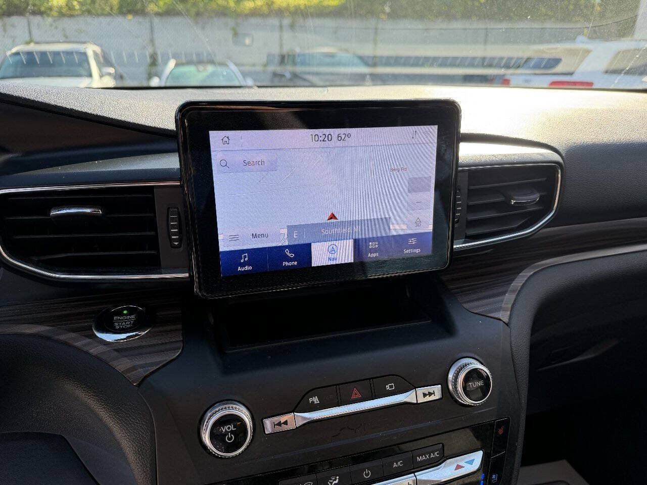 Used 2020 Ford Explorer Limited AWD/4WD image 28