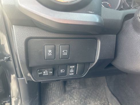 Used 2023 Toyota Tacoma TRD Off-Road w/ TRD Premium Off Road Package image 24