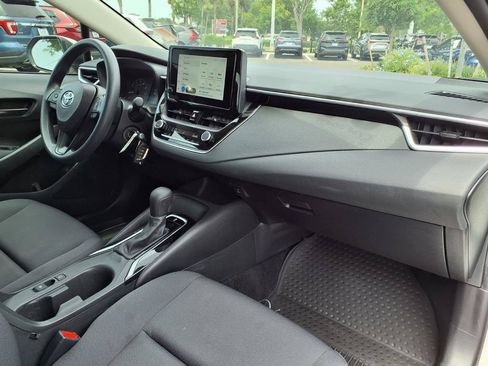 Used 2024 Toyota Corolla LE FWD image 11