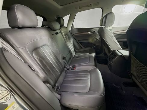 Used 2021 Audi Q5 e Premium Plus w/ Premium Plus Package image 27