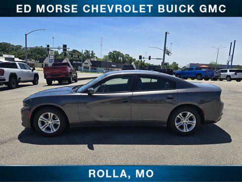 Used 2021 Dodge Charger SXT w/ Leather Interior Group RWD image 6