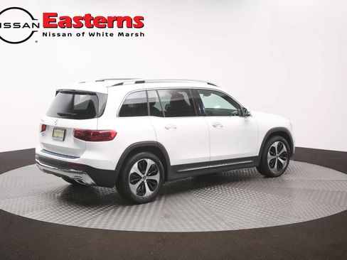 Used 2025 Mercedes-Benz GLB 250 w/ Exclusive Package image 44