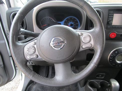 Used 2014 Nissan Cube 1.8 SL w/ SL Preferred Package FWD image 11