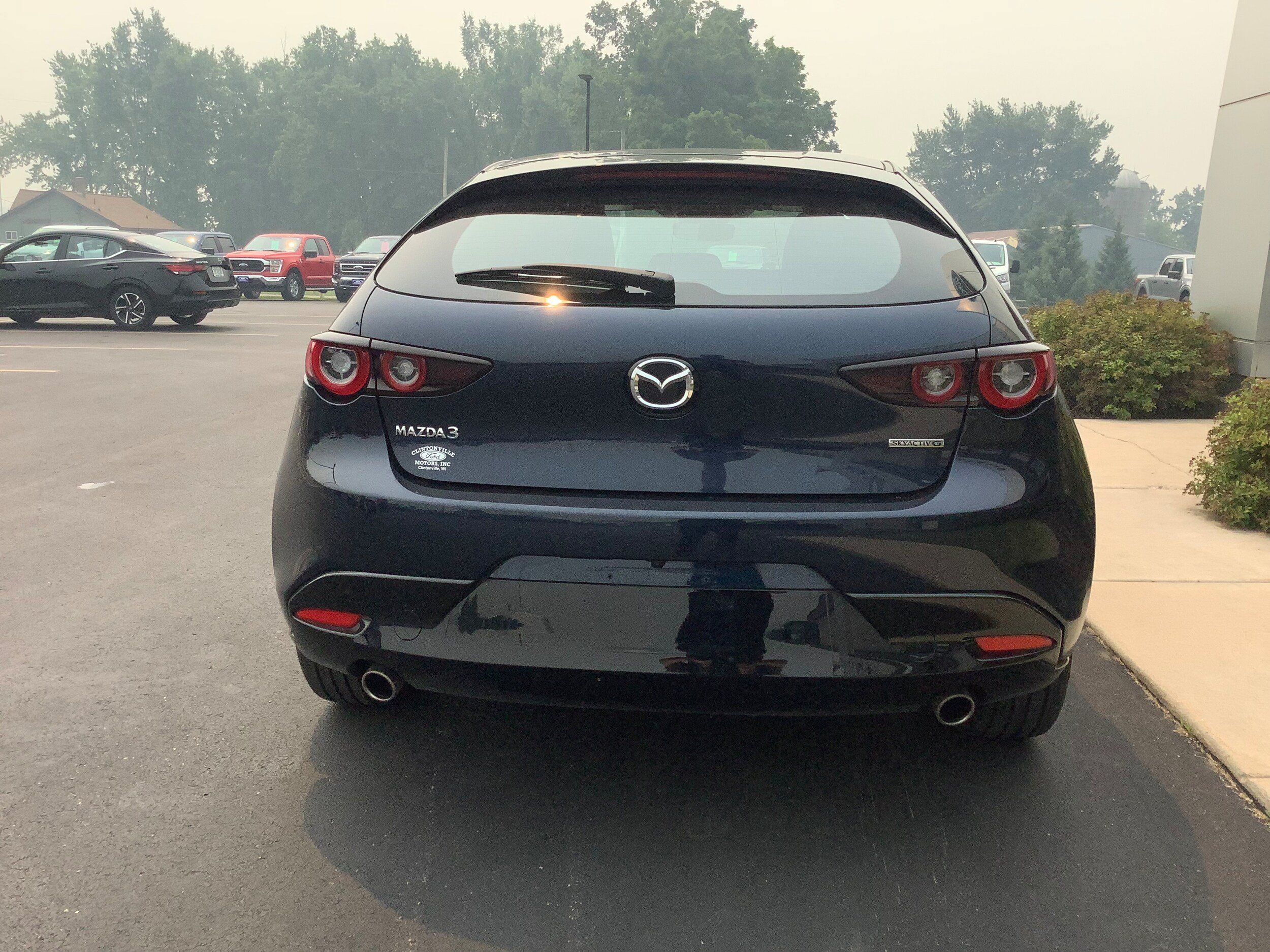 Used 2024 MAZDA MAZDA3 s FWD image 5