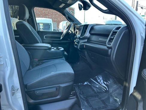 Used 2024 RAM 2500 Big Horn image 17