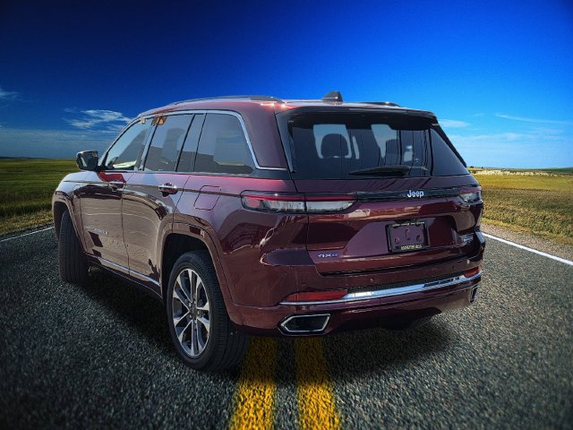 Used 2023 Jeep Grand Cherokee Overland AWD/4WD image 29