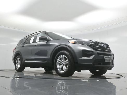 Certified 2022 Ford Explorer XLT image 51
