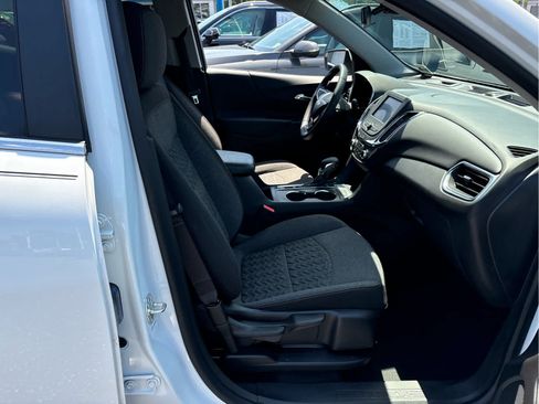 Certified 2024 Chevrolet Equinox LT FWD image 21