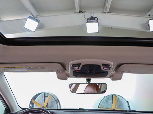 Used 2021 Subaru Outback Touring w/ Popular Package #2 AWD/4WD image 21