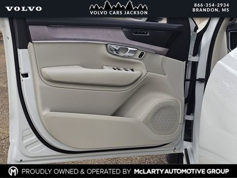 New 2026 Volvo XC90 B6 Ultra w/ Lounge Package image 12