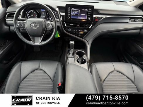 Used 2024 Toyota Camry SE image 28