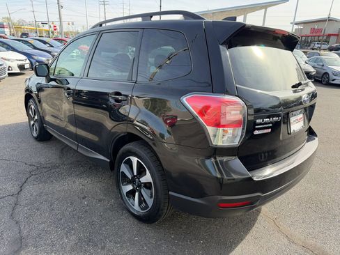 Used 2018 Subaru Forester 2.5i Premium image 3