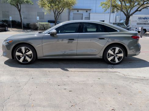 Used 2025 Audi A5 2.0T Premium Plus w/ Premium Plus AWD/4WD image 6