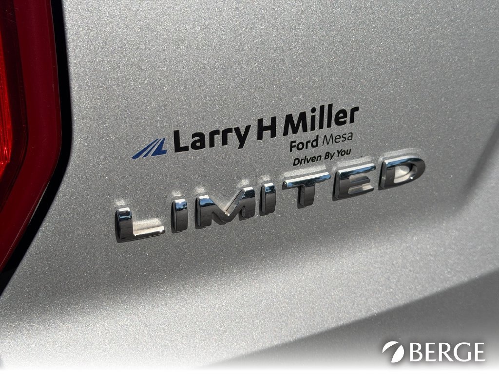 Used 2016 Ford Explorer Limited w/ Equipment Group 301A FWD image 15