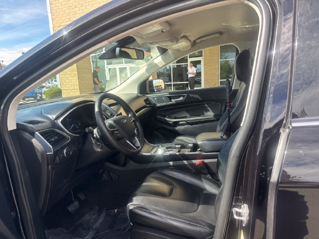 Used 2019 Ford Edge Titanium FWD image 8