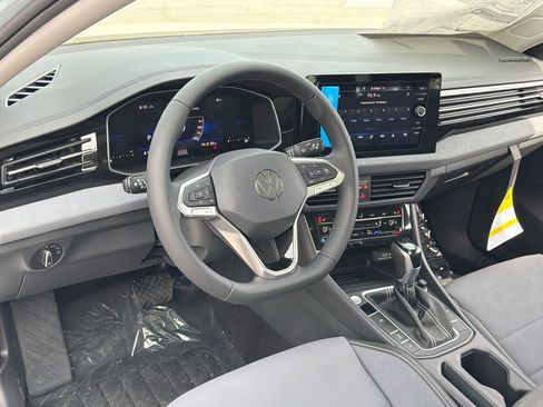 New 2026 Volkswagen Jetta SE image 22