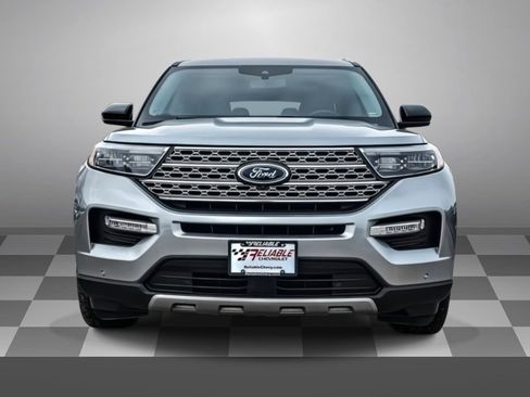 Used 2024 Ford Explorer Limited image 2