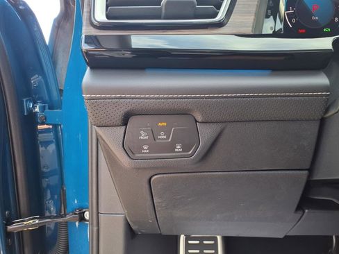 Certified 2025 Volkswagen Atlas SEL Premium R-Line image 20