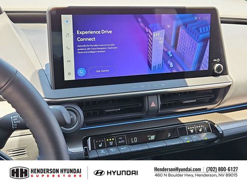 Used 2024 Toyota Prius Limited w/ Limited Premium Package FWD image 27