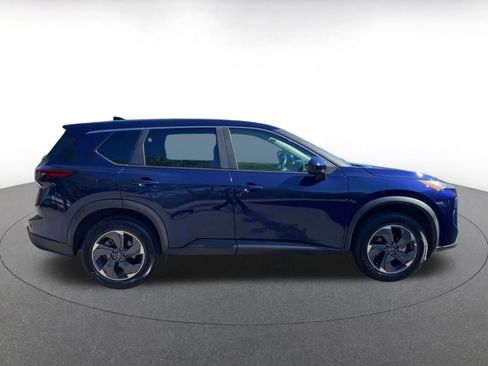 Used 2025 Nissan Rogue SV image 16