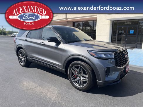 New 2026 Ford Explorer ST-Line image 3