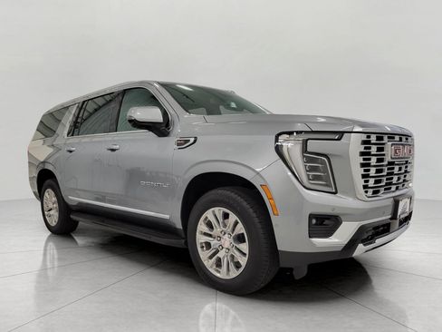 Used 2025 GMC Yukon XL Denali AWD/4WD image 1