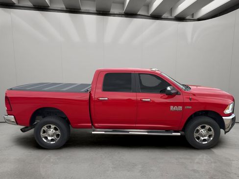 Used 2018 RAM 2500 SLT w/ Luxury Group image 6