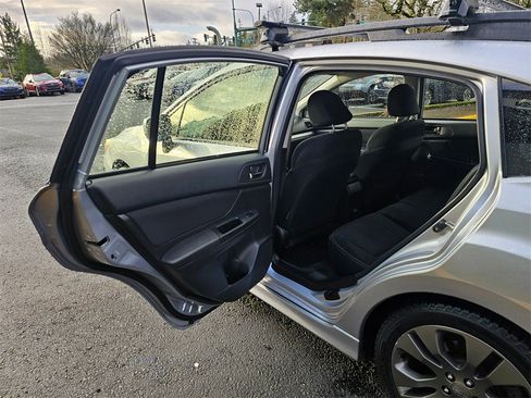 Used 2012 Subaru Impreza 2.0i Sport Premium image 16