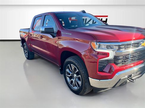 Used 2022 Chevrolet Silverado 1500 LT image 1
