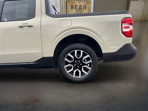 Certified 2024 Ford Maverick Lariat w/ 4K Tow Package image 8