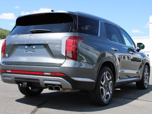Used 2024 Hyundai Palisade SEL w/ Premium Package AWD/4WD image 8