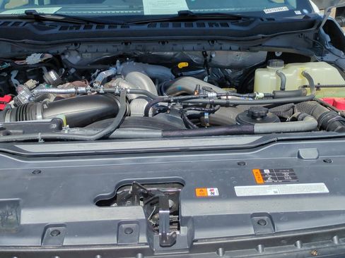 Used 2025 Ford F250 Lariat AWD/4WD image 36