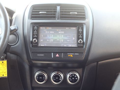 Used 2021 Mitsubishi Outlander Sport FWD image 18