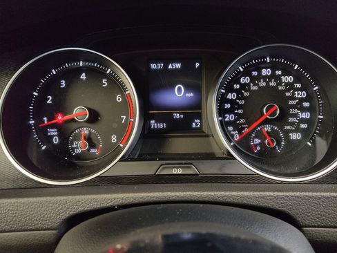Used 2015 Volkswagen GTI SE FWD image 23