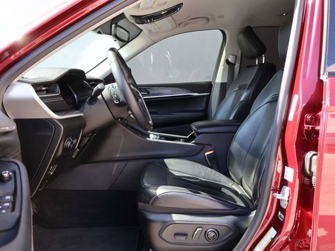 Used 2022 Jeep Grand Cherokee L Limited RWD image 8