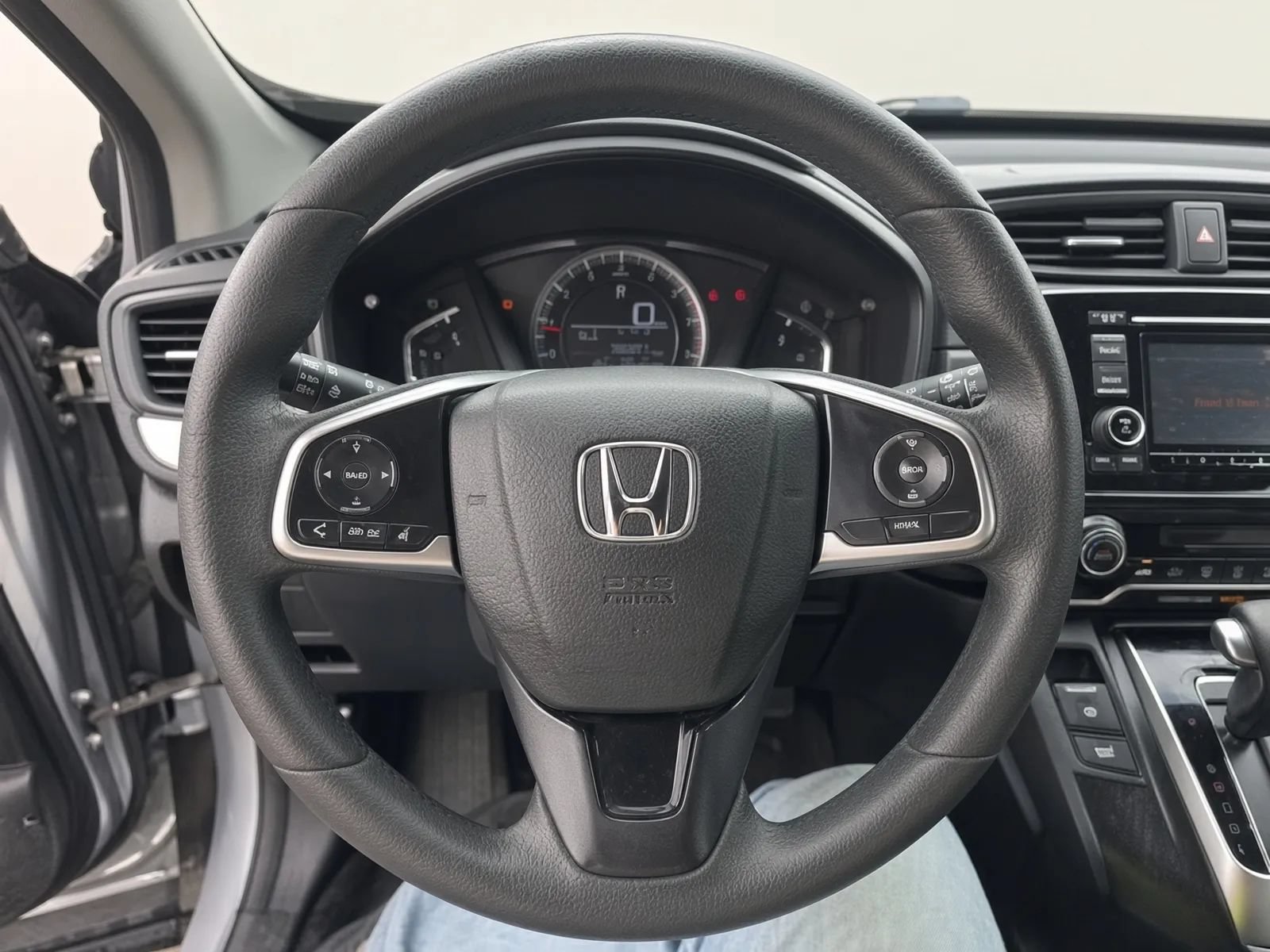 Used 2017 Honda CR-V LX image 10