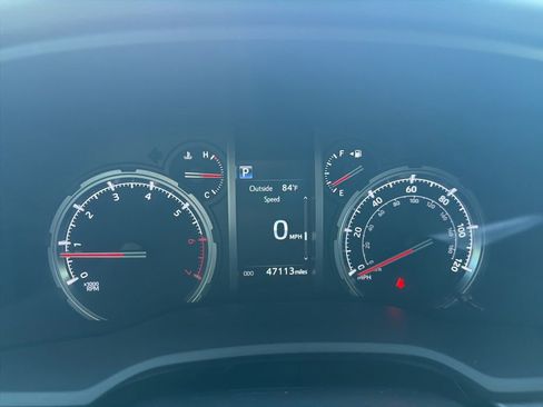 Used 2022 Toyota 4Runner TRD Pro AWD/4WD image 9