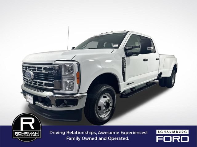 Used 2026 Ford F350 4x4 Crew Cab DRW Super Duty image 2