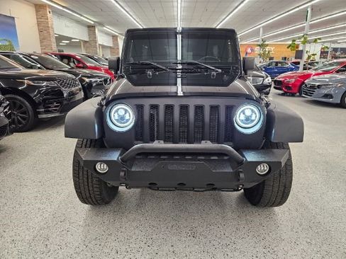 Used 2012 Jeep Wrangler Unlimited Sport image 2
