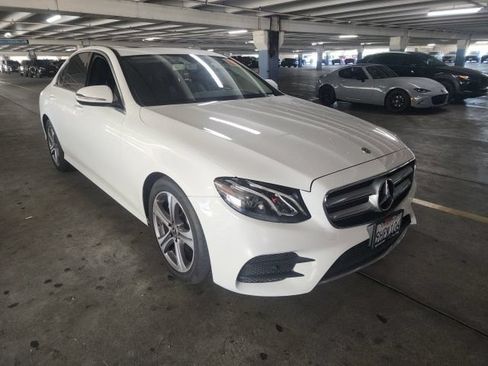 Used 2019 Mercedes-Benz E 300 image 1