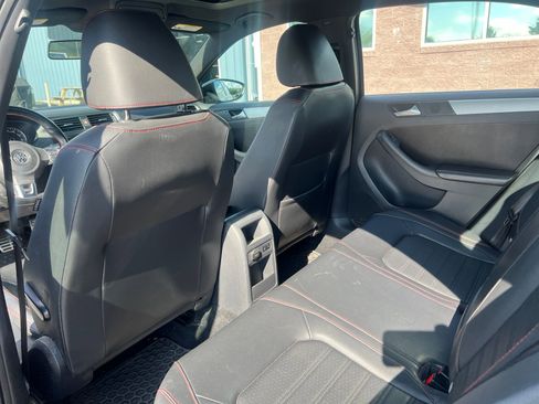 Used 2014 Volkswagen Jetta GLI Autobahn FWD image 22
