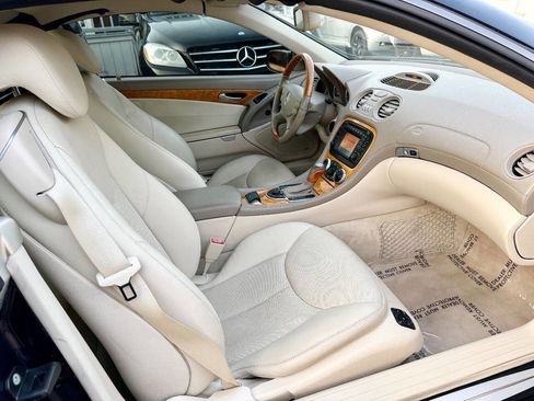 Used 2004 Mercedes-Benz SL 500 image 16