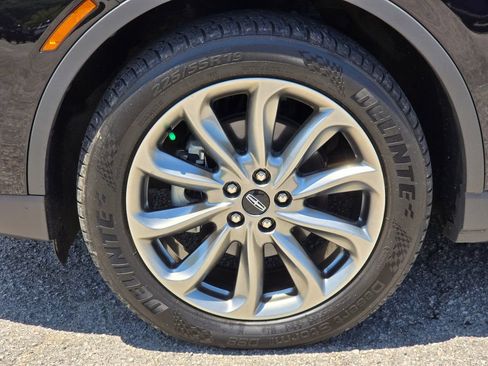 Used 2022 Lincoln Corsair FWD w/ Premium Package image 25