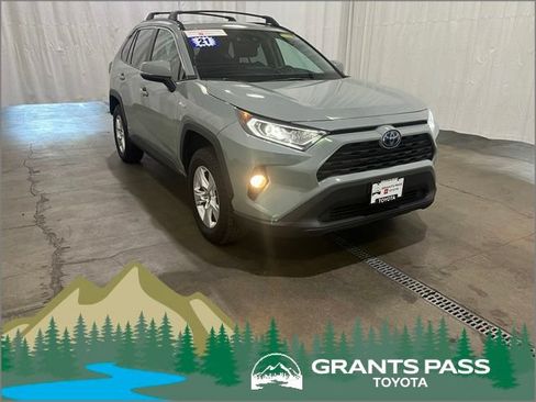 Certified 2021 Toyota RAV4 XLE AWD/4WD image 1