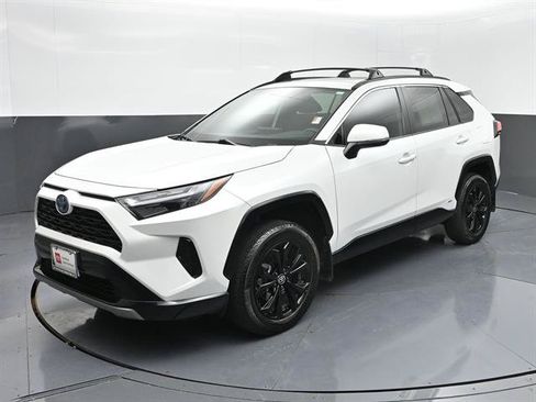 Certified 2023 Toyota RAV4 SE w/ Convenience Package AWD/4WD image 1