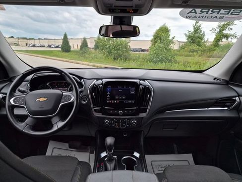 Used 2021 Chevrolet Traverse LT FWD image 35