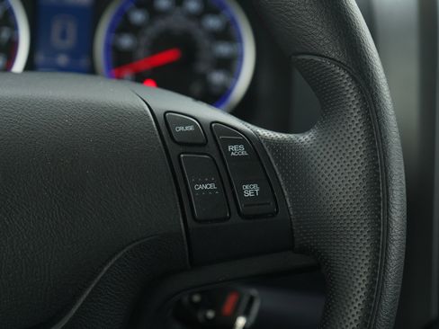 Used 2010 Honda CR-V LX image 25